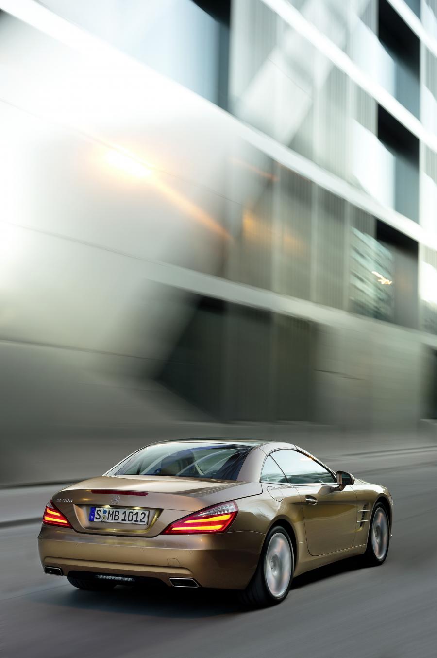  Mercedes-Benz SL500 2012 года  (фото 9 из 31)